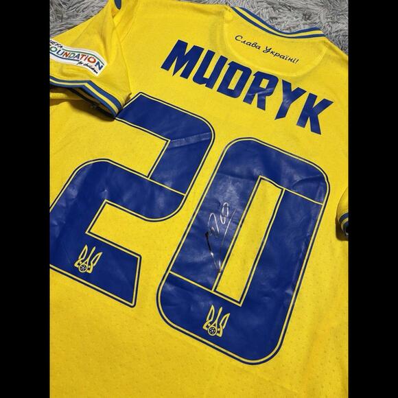 UKRAINE NATIONS LEAGUE 2024 VS CZECHIA MATCH WORN & SIGNED JERSEY Mudryk #20 - Picture 9 of 9